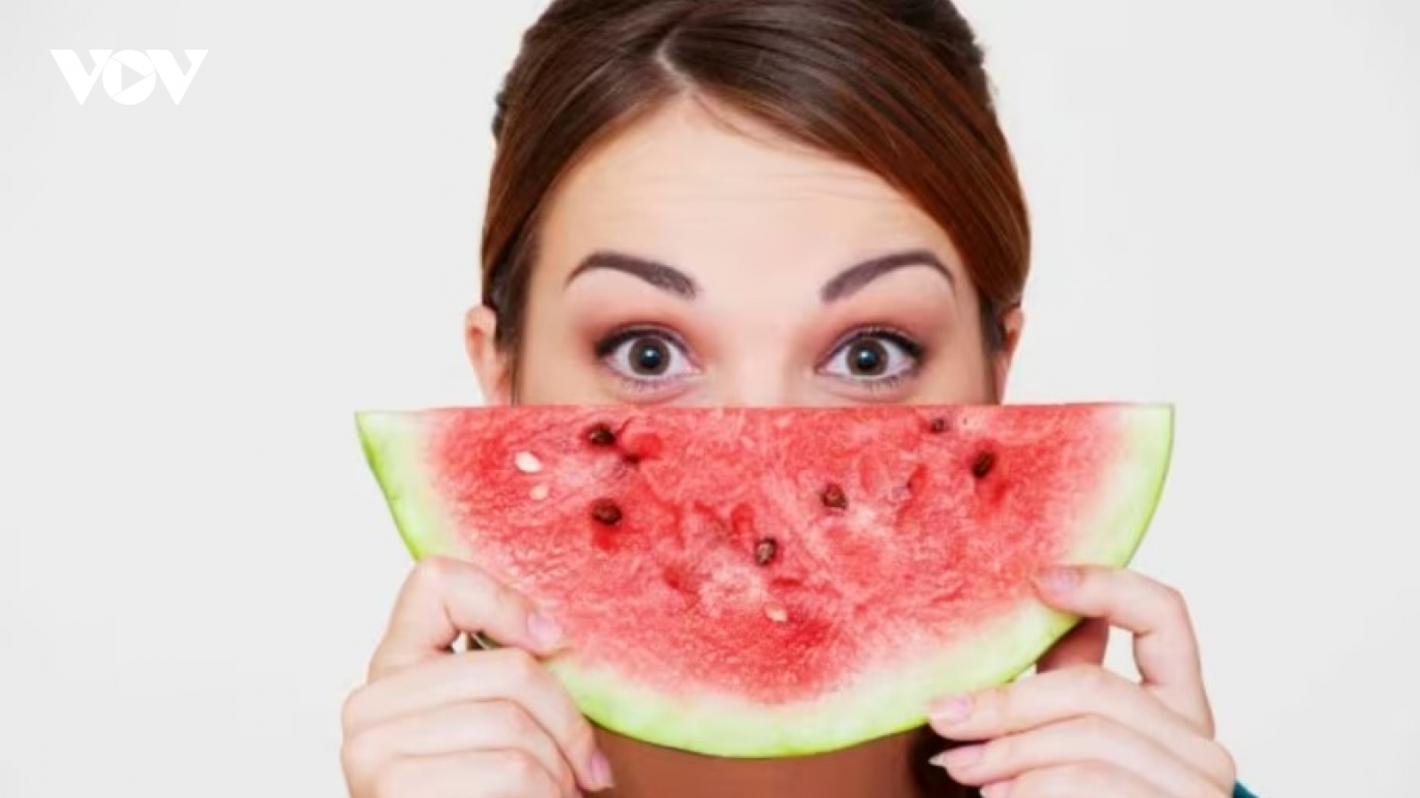 Người bị bệnh tiểu đường ăn dưa hấu có lợi hay hại?