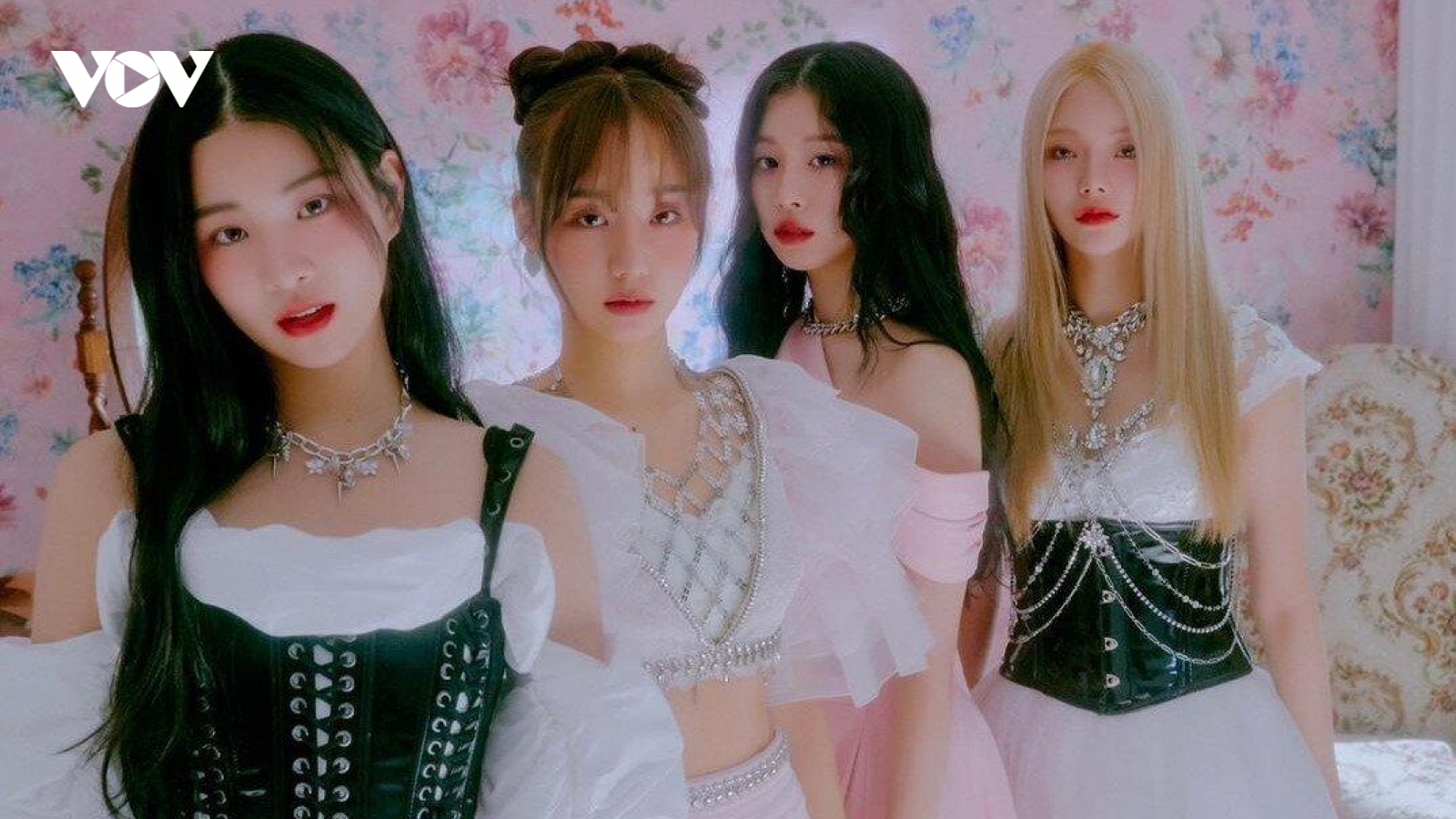 Tân binh K-pop Fifty Fifty muốn chấm dứt hợp đồng với công ty quản lý