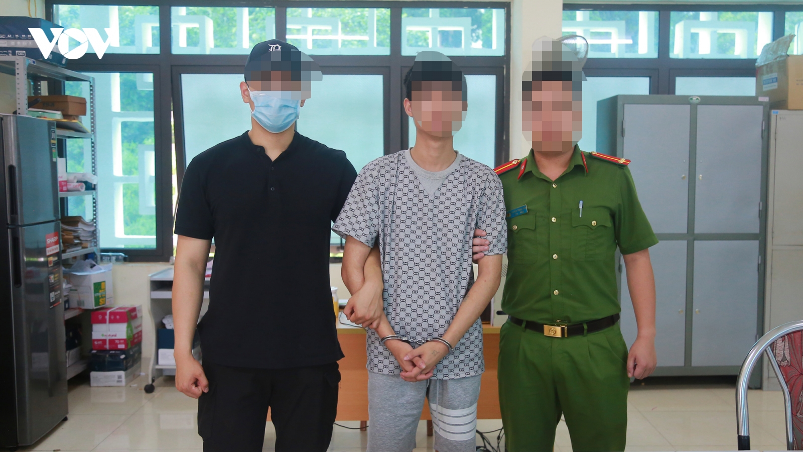 Bắt giữ nam thanh niên cướp giật tài sản rồi bỏ trốn