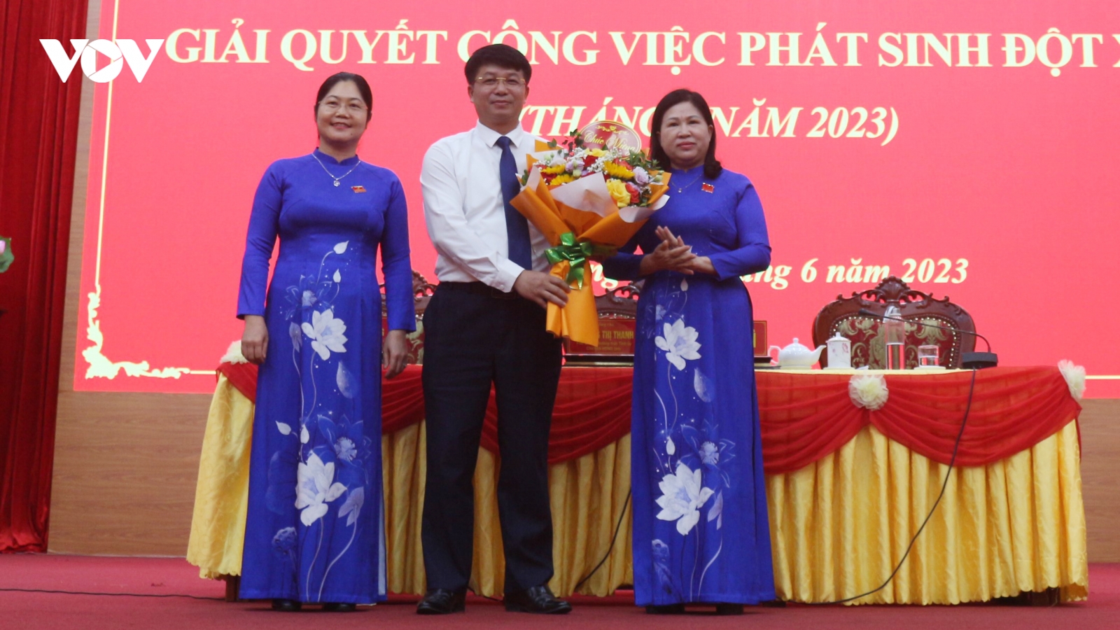 Kiện toàn chức danh Phó Chủ tịch HĐND và Phó Chủ tịch UBND tỉnh Bắc Kạn