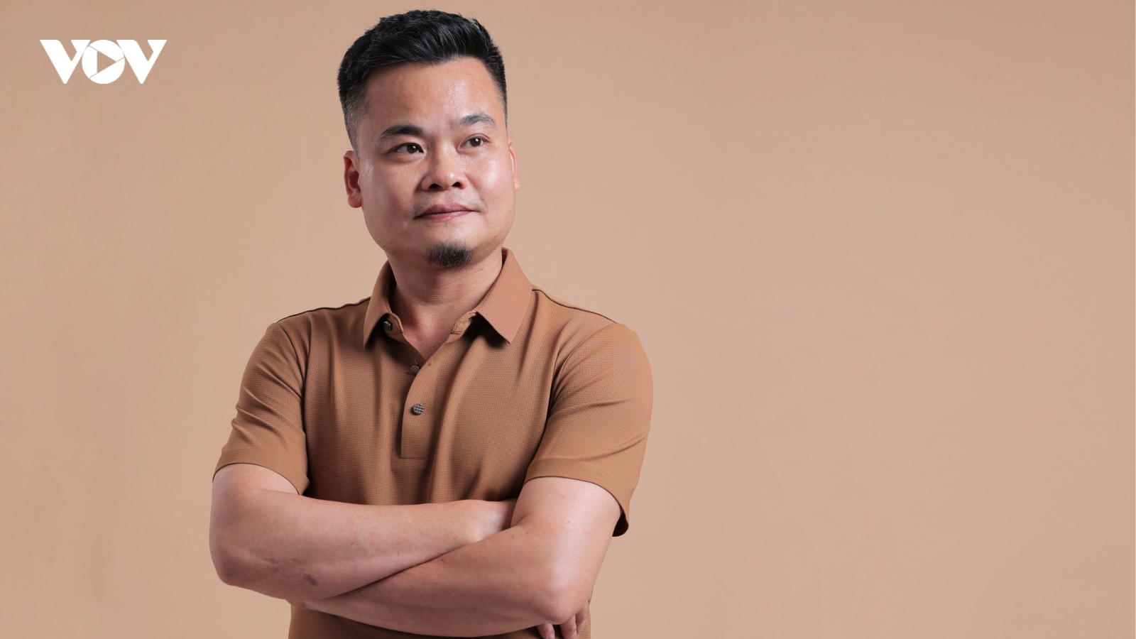 Nhạc sĩ Kiên Ninh ra mắt MV “Người đi tìm hình của nước”