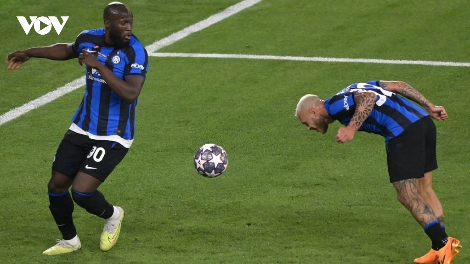 Lukaku ngăn cản đồng đội ghi bàn, Inter Milan nhìn Man City vô địch Cúp C1 châu Âu