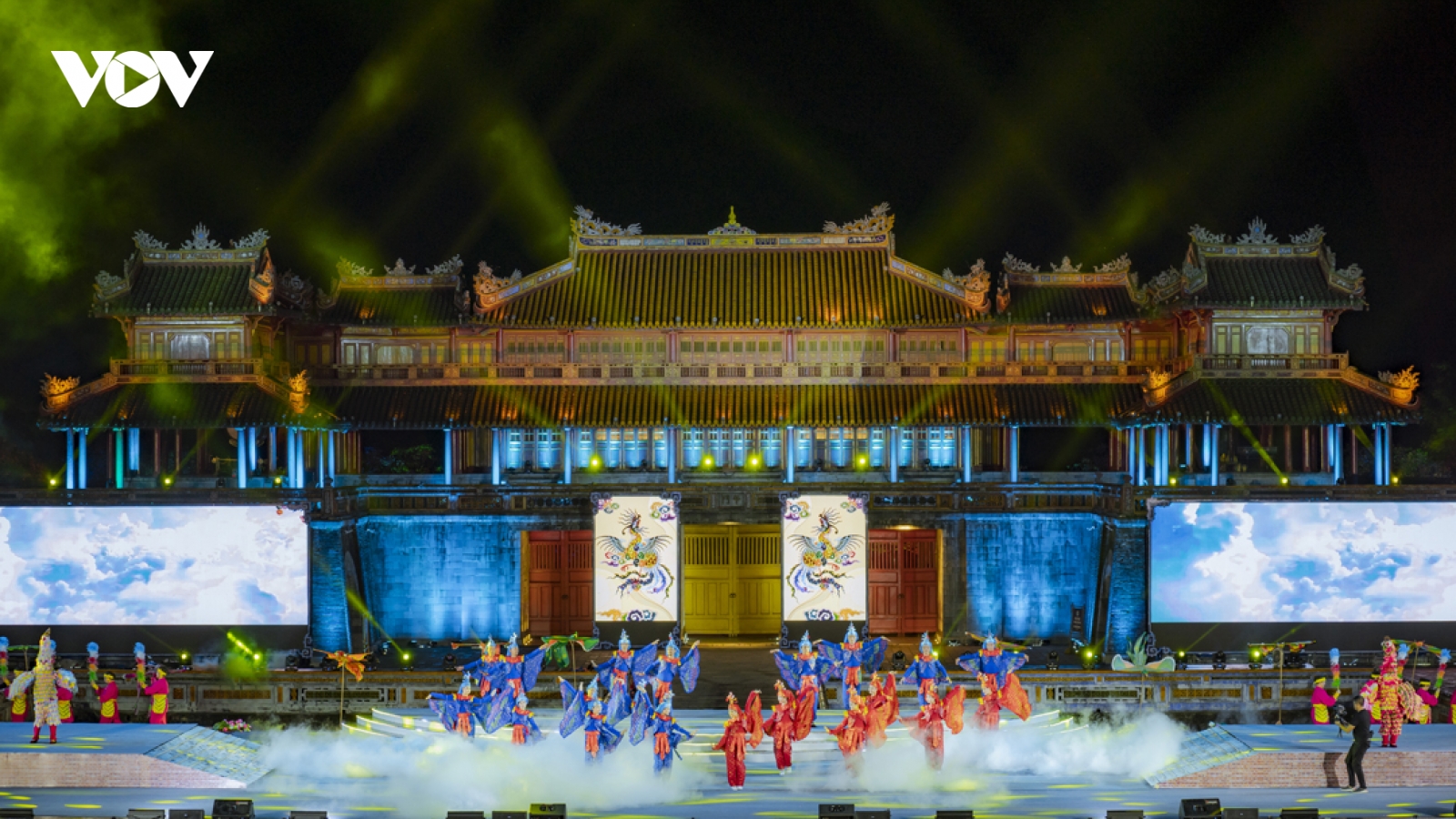 Sắc màu lễ kỷ niệm 30 năm Quần thể Di tích Cố đô Huế được UNESCO vinh danh