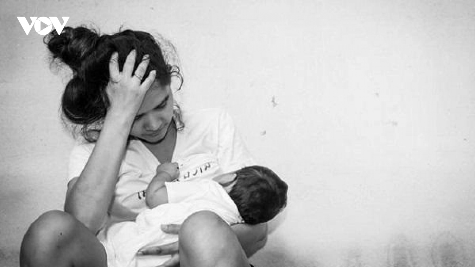 Vợ sợ “gần gũi” chồng sau khi sinh con