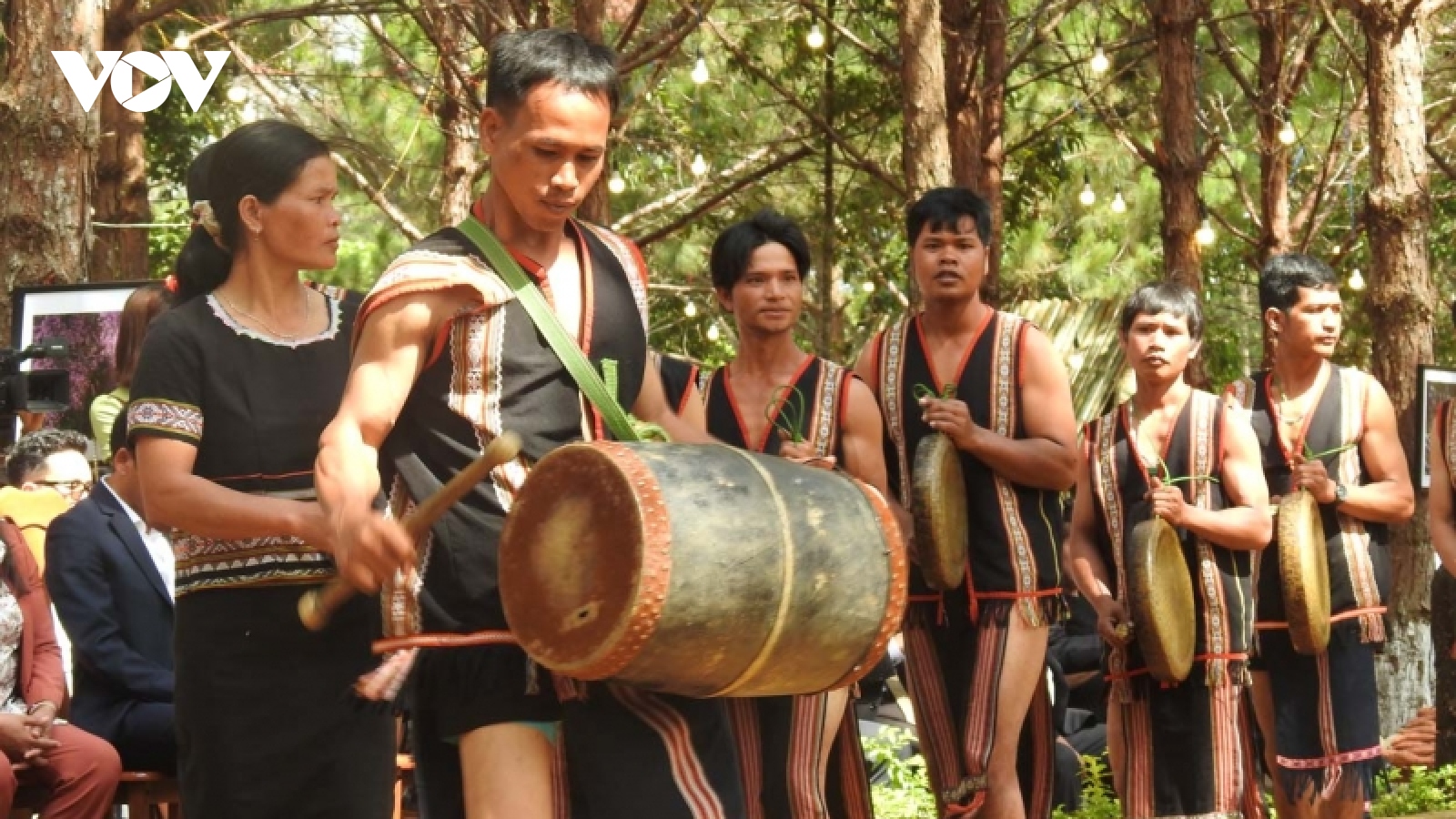 Kon Tum tích cực bảo tồn, phát huy giá trị di sản văn hóa cồng chiêng