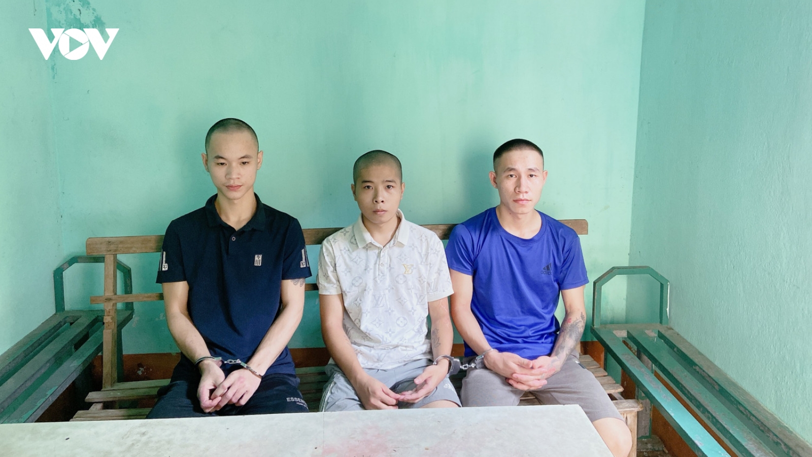 Bắt giữ 3 thanh niên bán ma túy cho công nhân khu công nghiệp
