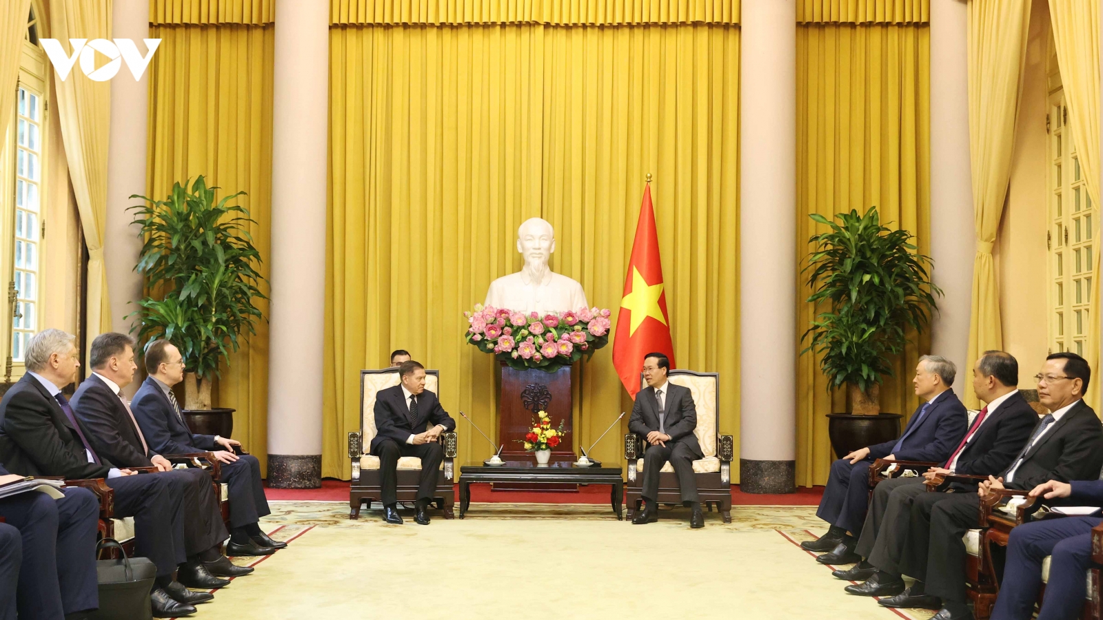 Chủ tịch nước Võ Văn Thưởng tiếp Chánh án Toà án tối cao Liên bang Nga