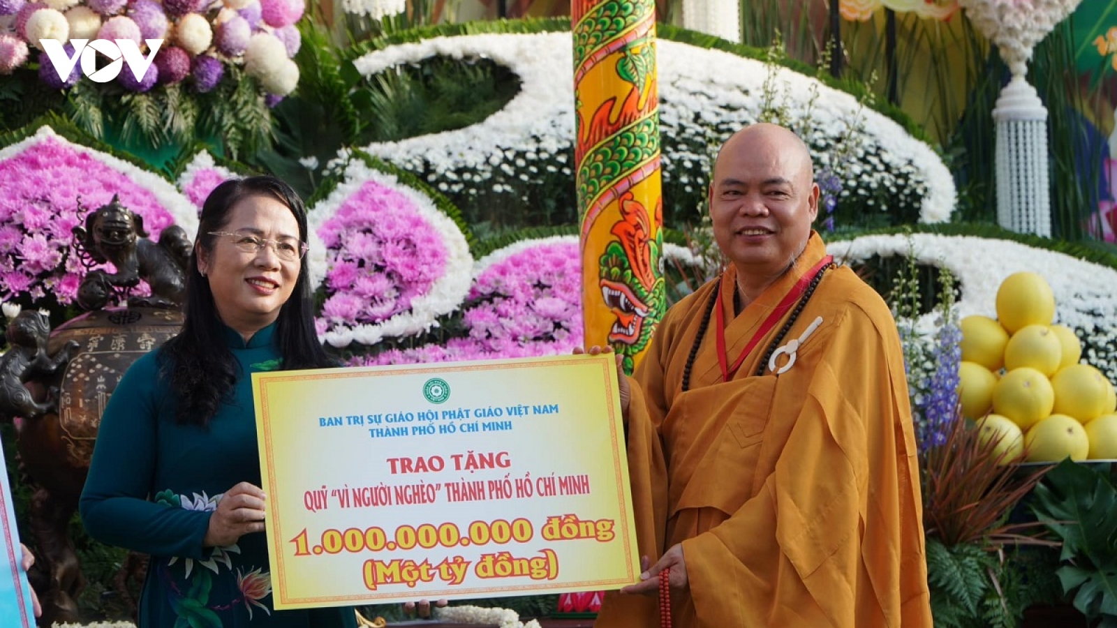 Lan tỏa yêu thương mùa Phật đản