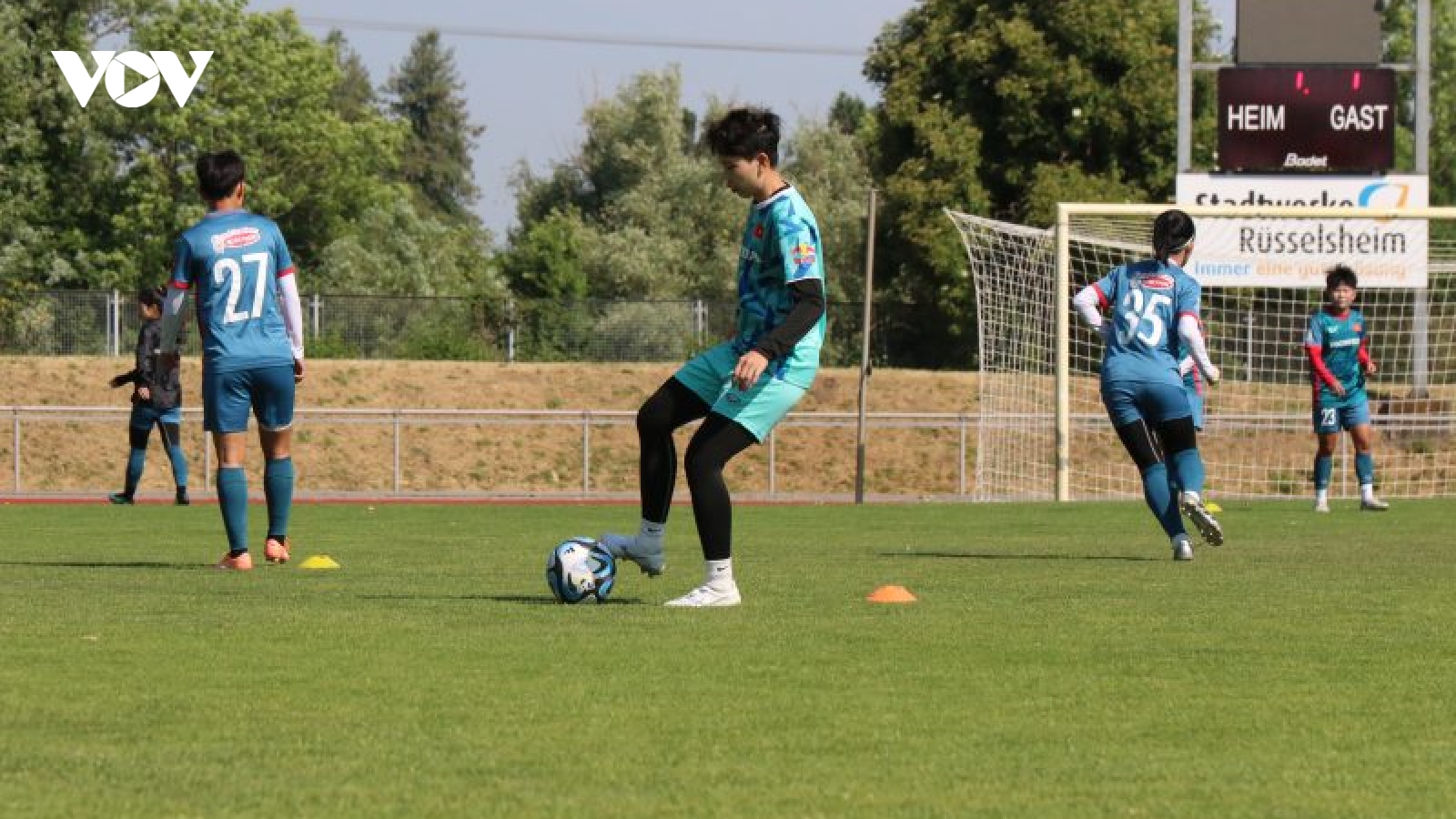 Thủ môn ĐT nữ Việt Nam tăng cường tập luyện trước World Cup 2023