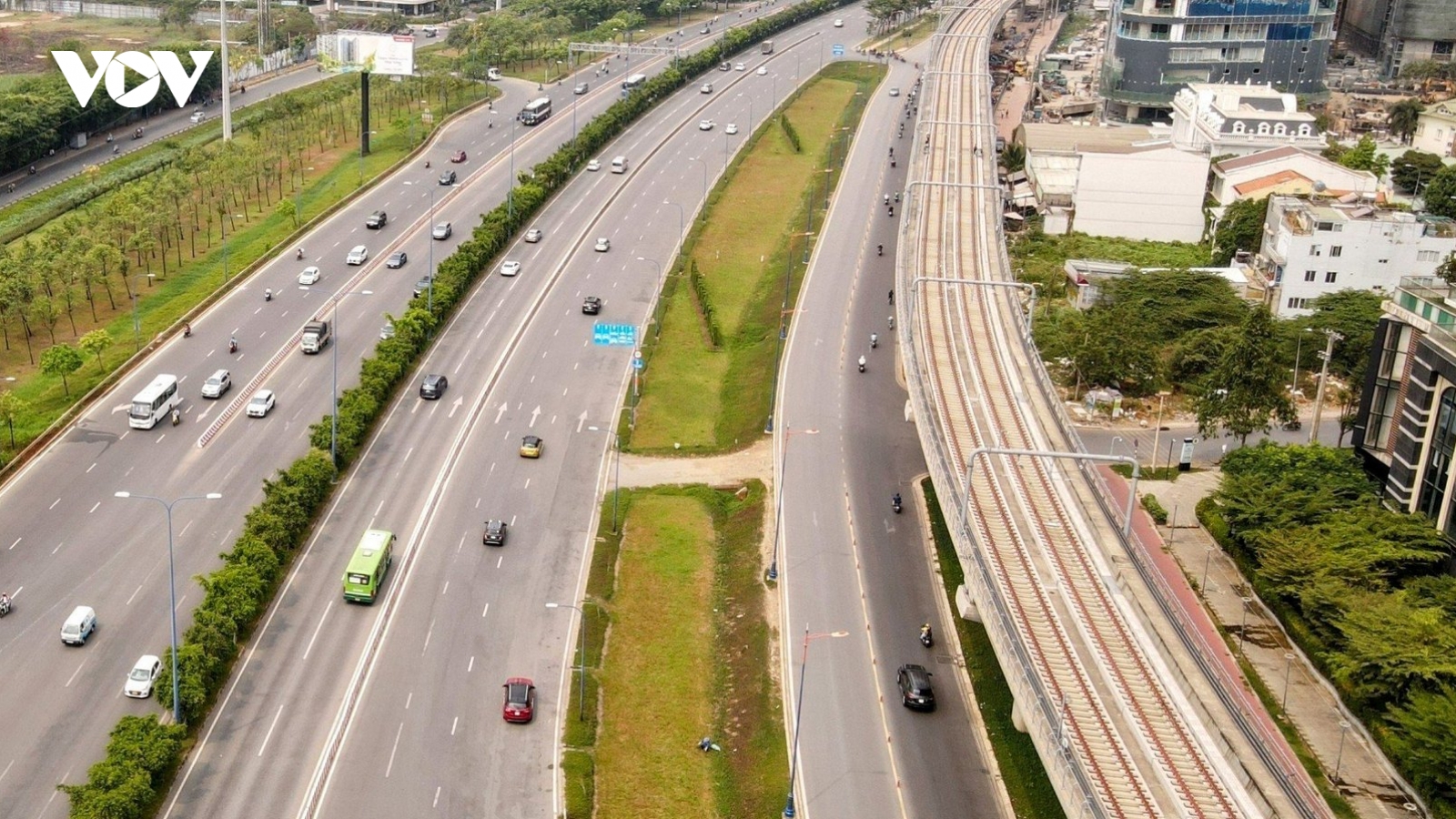TP.HCM dự tính mở mới 22 tuyến xe buýt kết nối với Metro 1