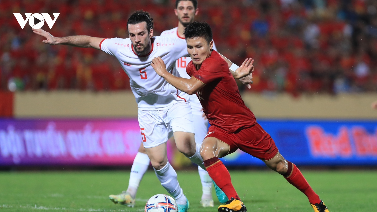 Dư âm ĐT Việt Nam 1-0 ĐT Syria: Hai gam màu đối nghịch ở "chảo lửa" Thiên Trường