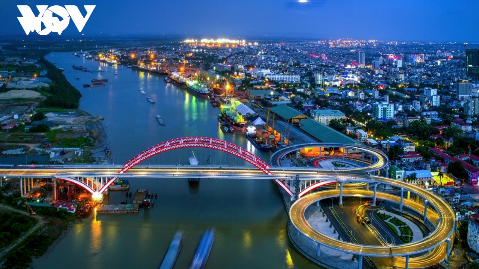 Hải Phòng dẫn đầu vùng ĐBSH về tăng trưởng kinh tế 6 tháng đầu năm 2023
