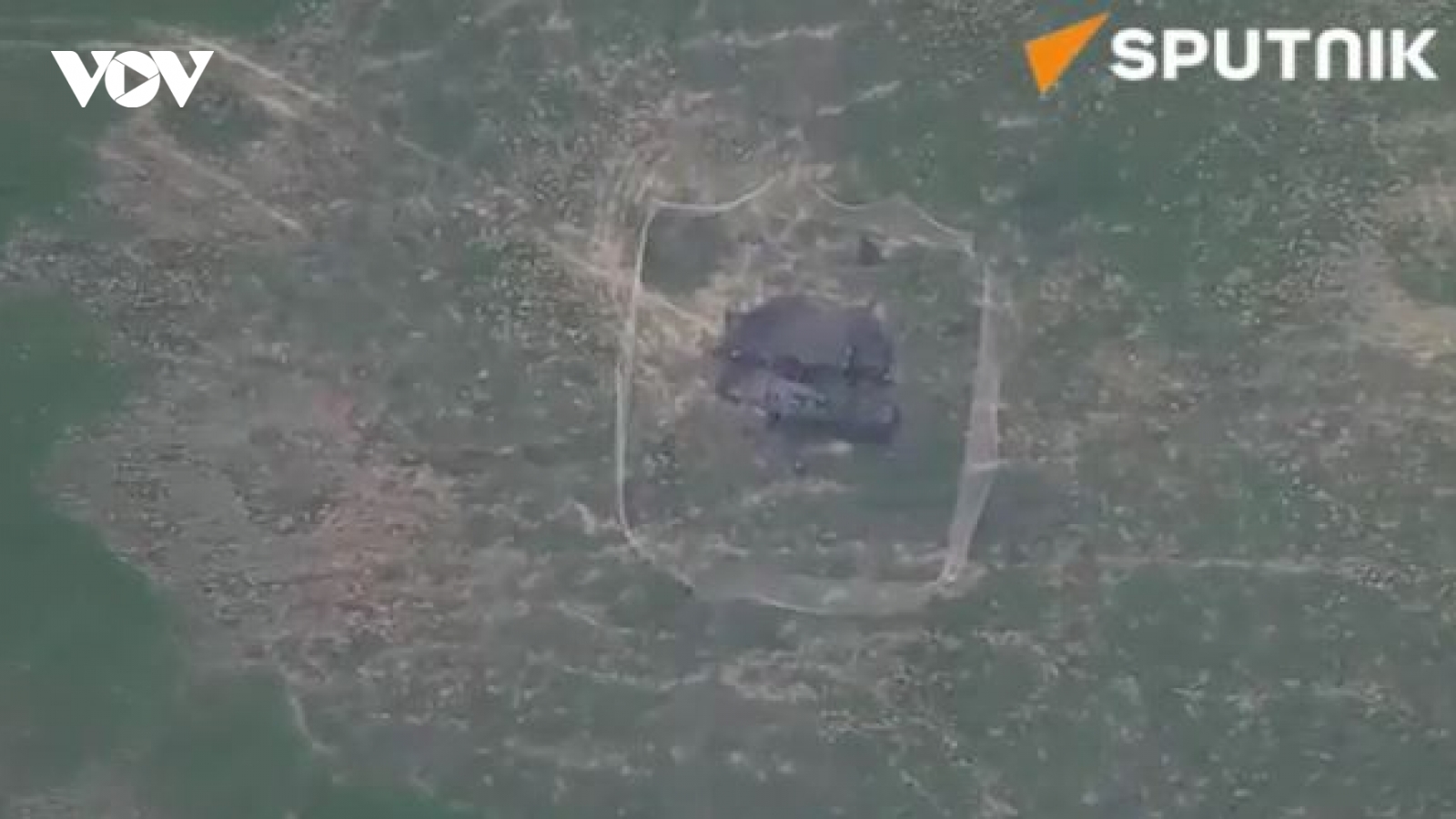 Cận cảnh Nga dùng UAV cảm tử tấn công chính xác trạm radar của Ukraine