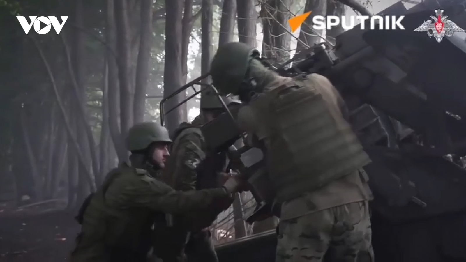 Msta-B 152 mm - lựu pháo không nghỉ của Nga trong xung đột ở Ukraine