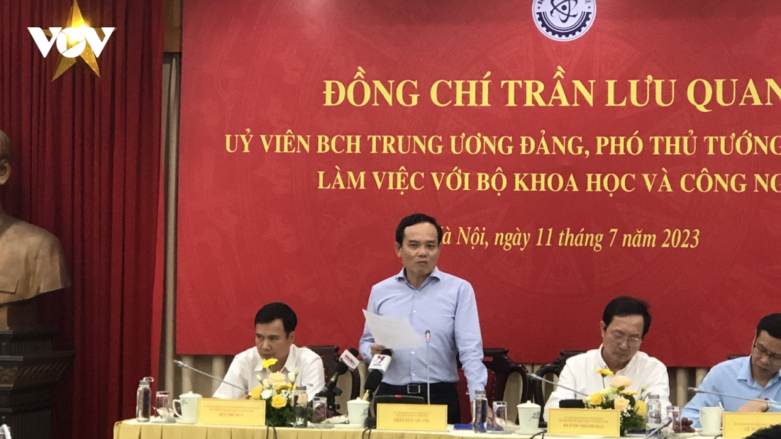 Phó Thủ tướng Trần Lưu Quang làm việc với Bộ Khoa học và Công nghệ