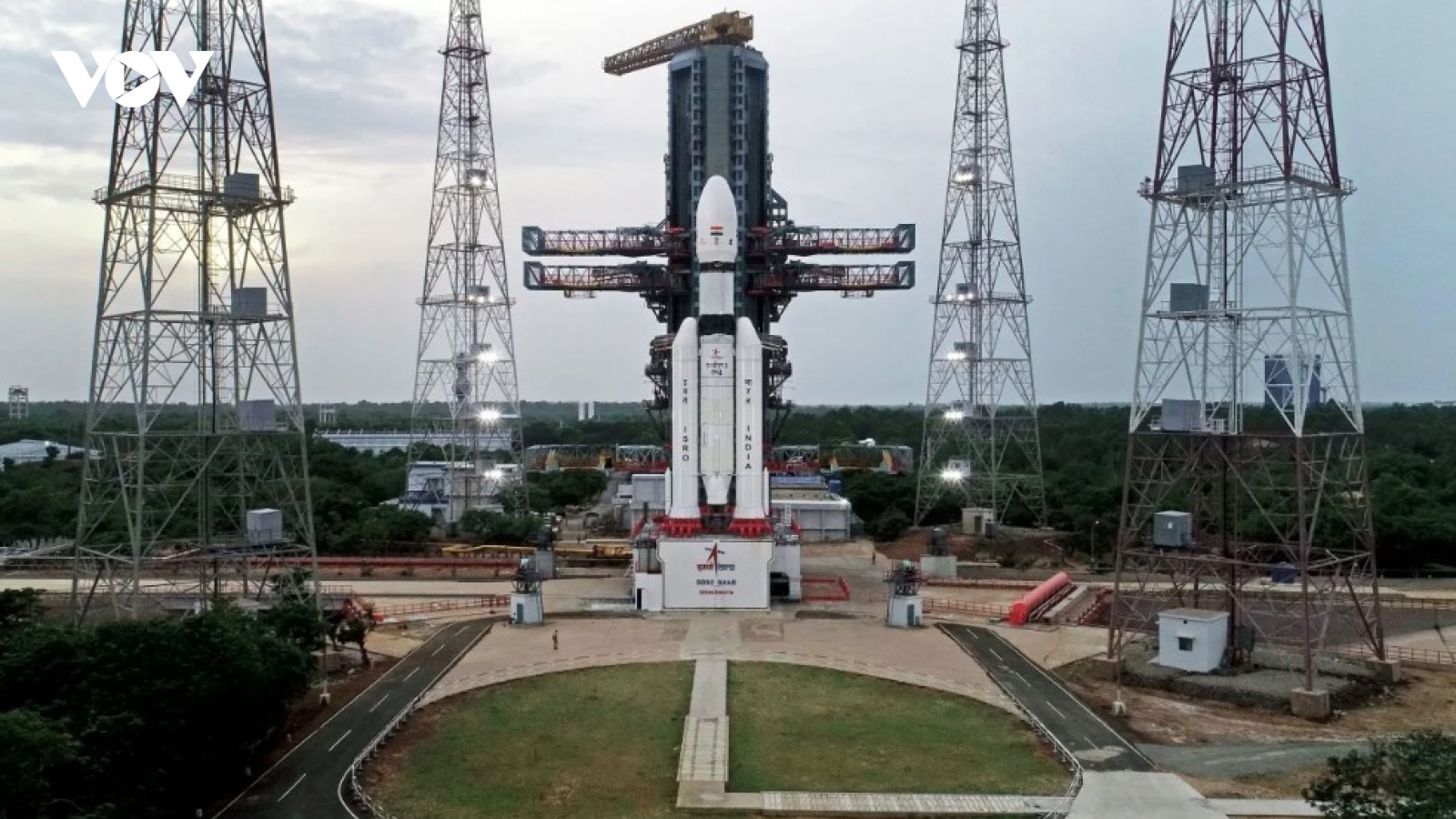Ấn Độ phóng thành công tàu Chandrayaan-3 với tham vọng hạ cánh Mặt trăng