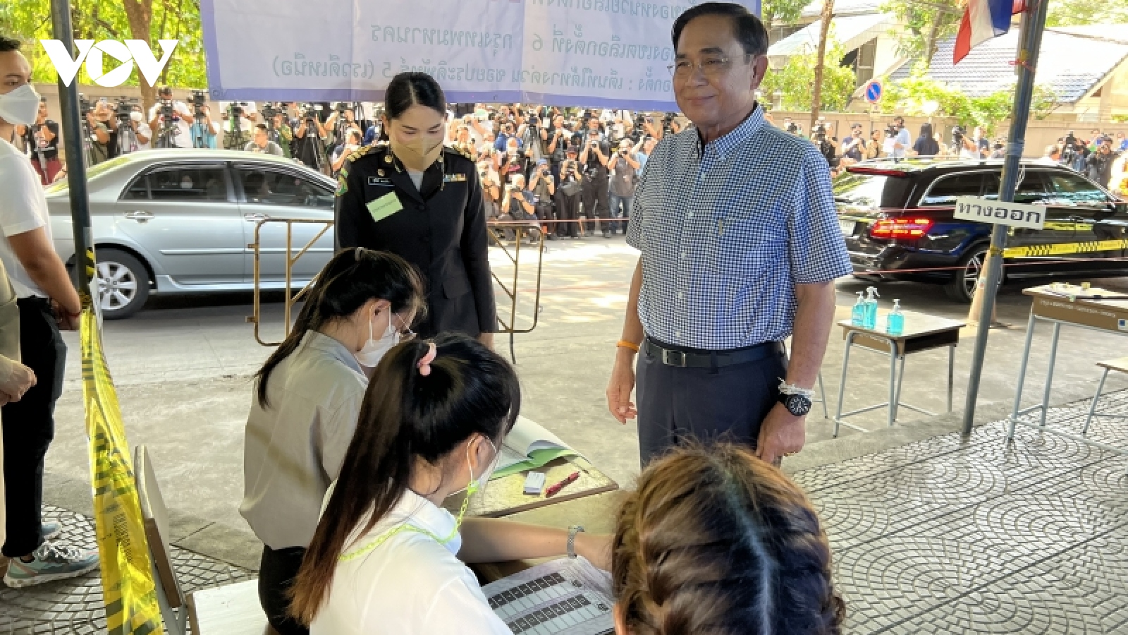 Thủ tướng Thái Lan Prayuth kêu gọi người dân giữ thái độ ôn hòa