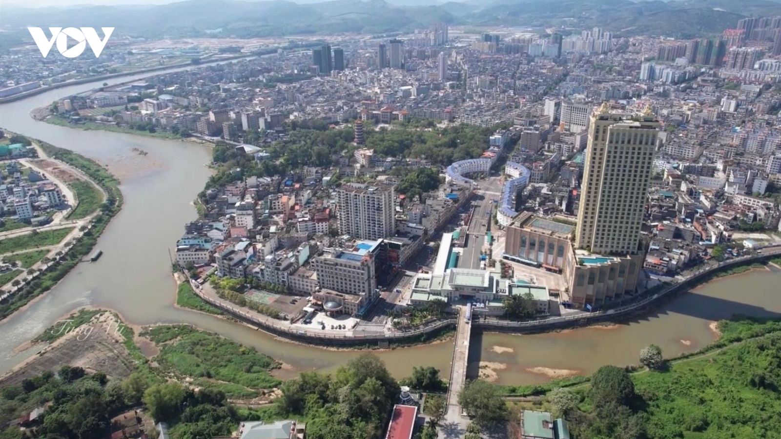 Móng Cái khát dự án “thực” khi nhiều dự án “bom tấn” bị bỏ hoang