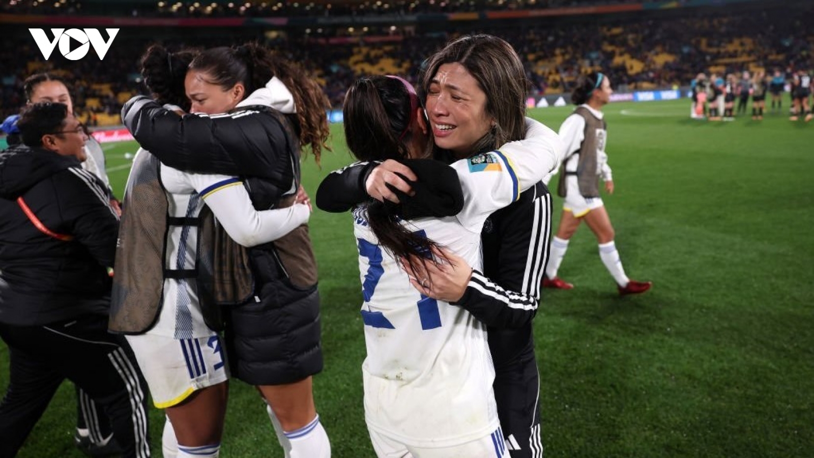 Dàn cầu thủ Philippines khóc nức nở sau chiến thắng lịch sử ở World Cup nữ 2023