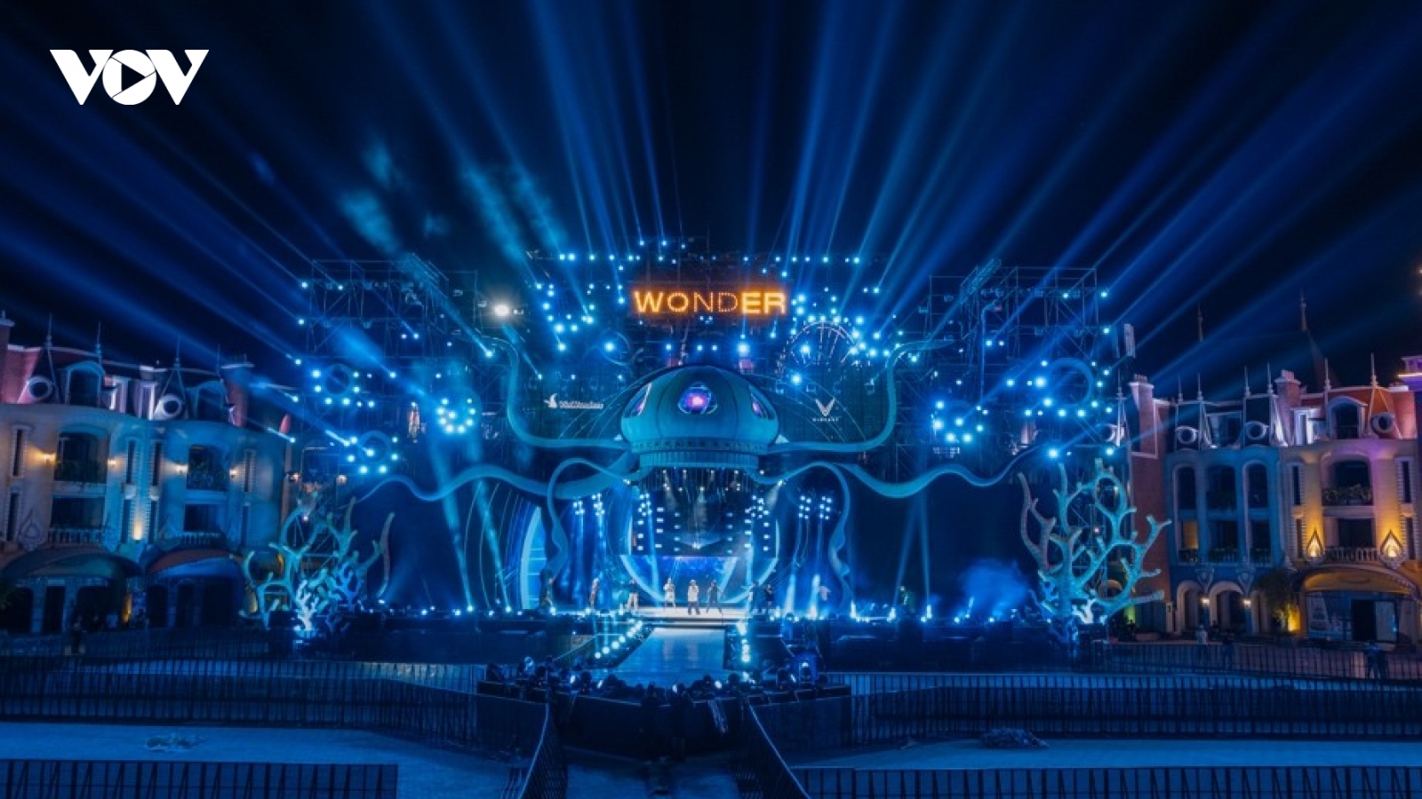 “Miền đất hội hè” VinWonders Nha Trang náo nhiệt chờ Charlie Puth biểu diễn