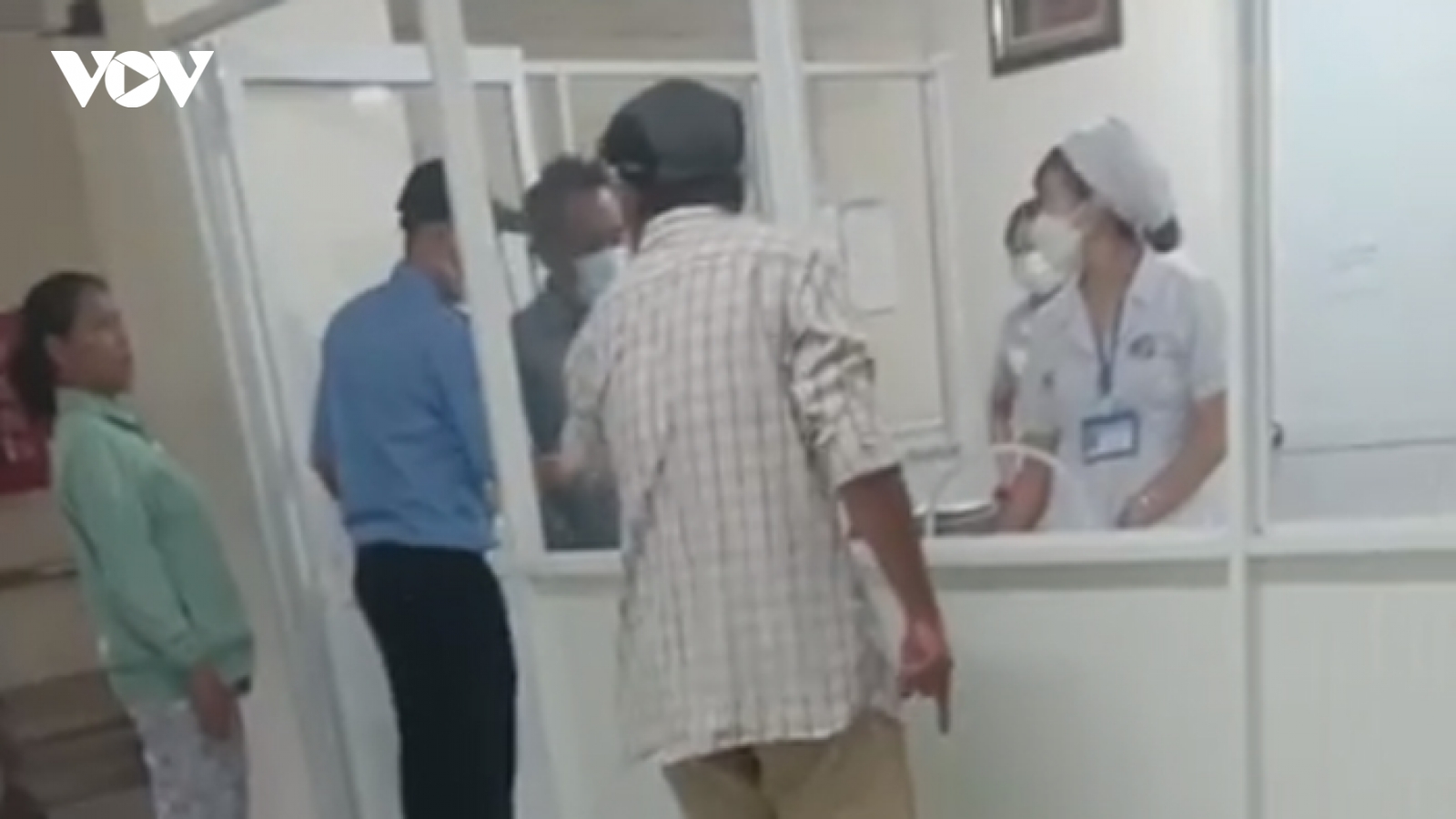 BVĐK Bình Dương phản hồi thông tin "đau ruột thừa nhưng cắt buồng trứng"