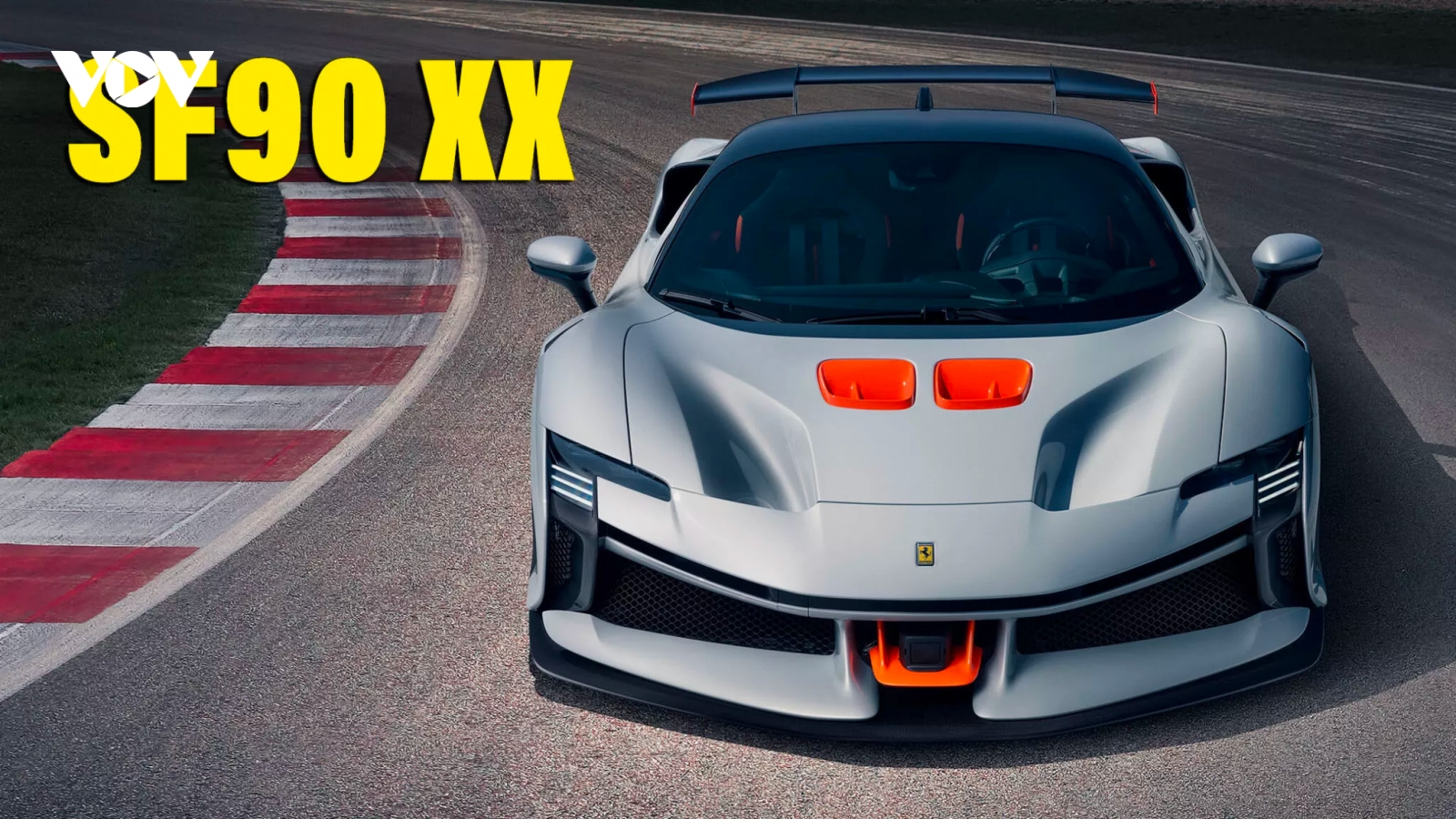 Hardcore SF90 XX mẫu xe đua hợp pháp trên đường đầu tiên của Ferrari