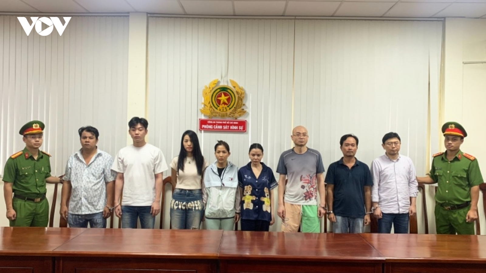 Bắt giữ 2 ông chủ người Hàn Quốc điều hành đường dây mại dâm thu 4 tỷ đồng/tháng