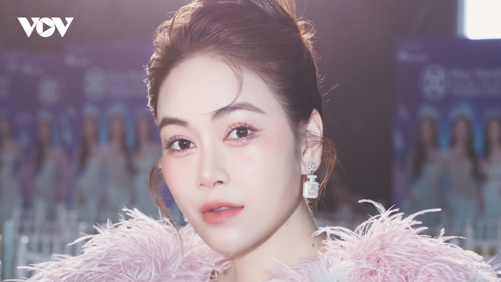 Hoa hậu Tuyết Nga lên tiếng về tin đồn "giải nghệ"