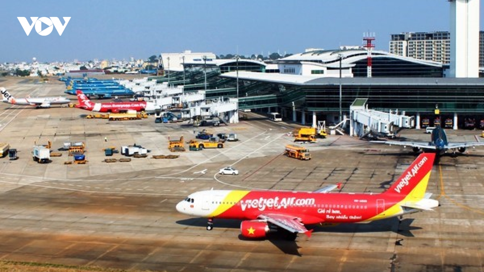 Cục Hàng không Việt Nam yêu cầu kiểm soát chặt vật thể lạ trong sân bay