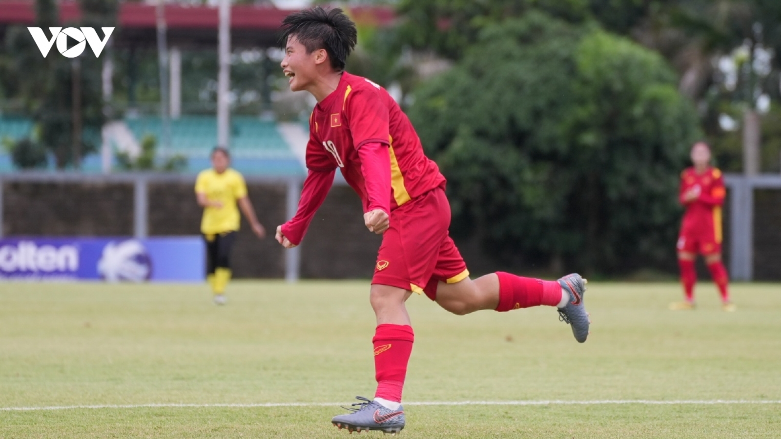 Tiền đạo U19 nữ Việt Nam giành danh hiệu "Vua phá lưới" giải Đông Nam Á