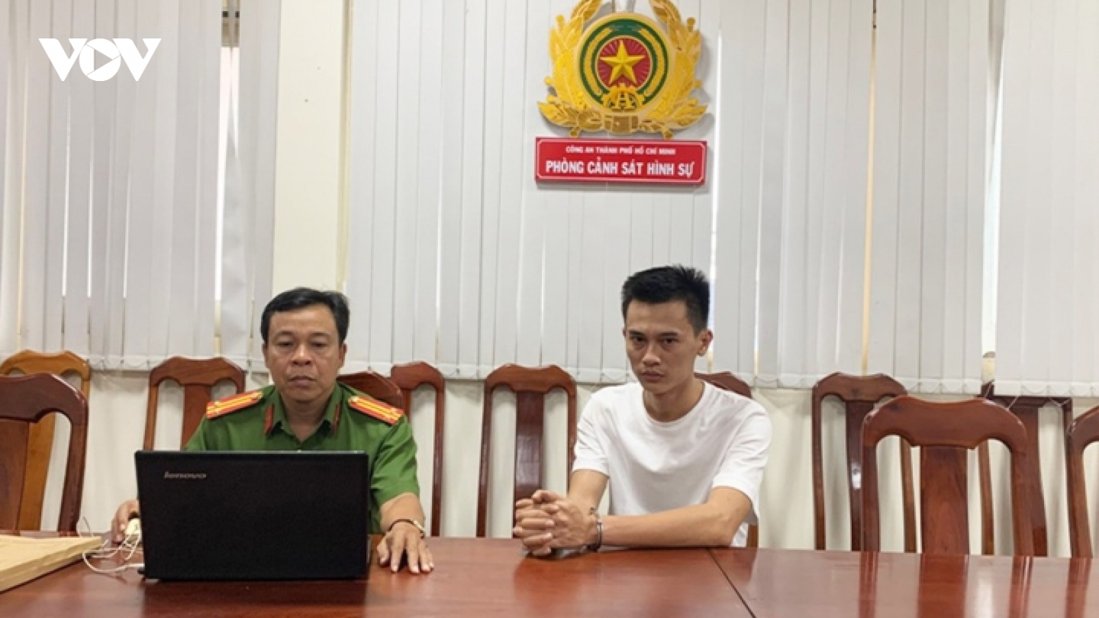 Bắt khẩn cấp 'trùm buôn' siêu xe Phan Công Khanh