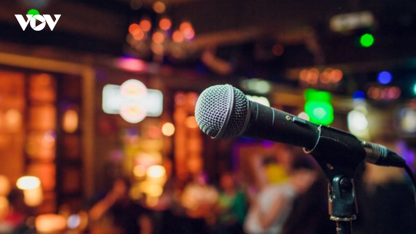 Truy tố nhân viên phục vụ quán karaoke đánh chết khách hàng