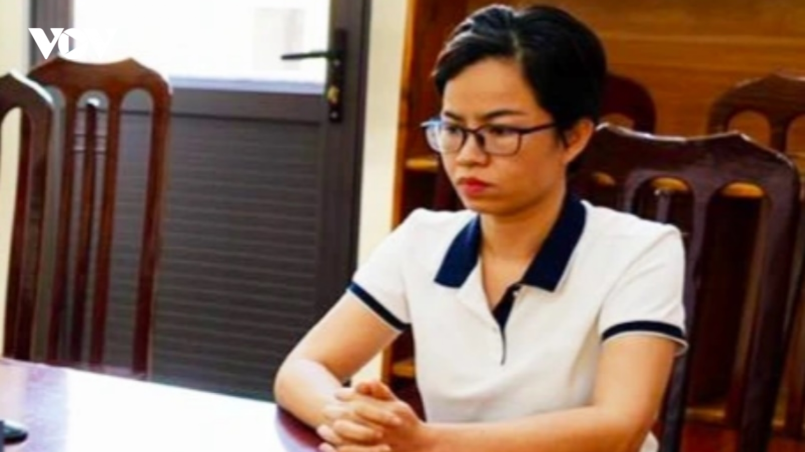 Thiếu tiền trả nợ, mượn xe Santafe của bạn đi cầm cố