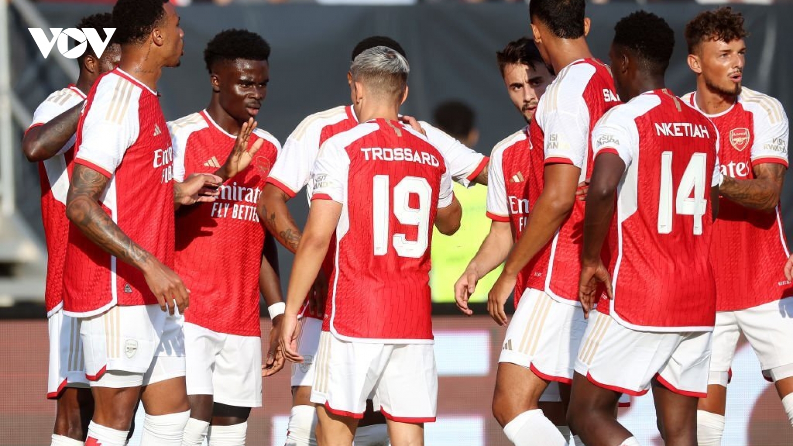 Top 10 CLB có giá trị đội hình lớn nhất thế giới: Arsenal gây sốc