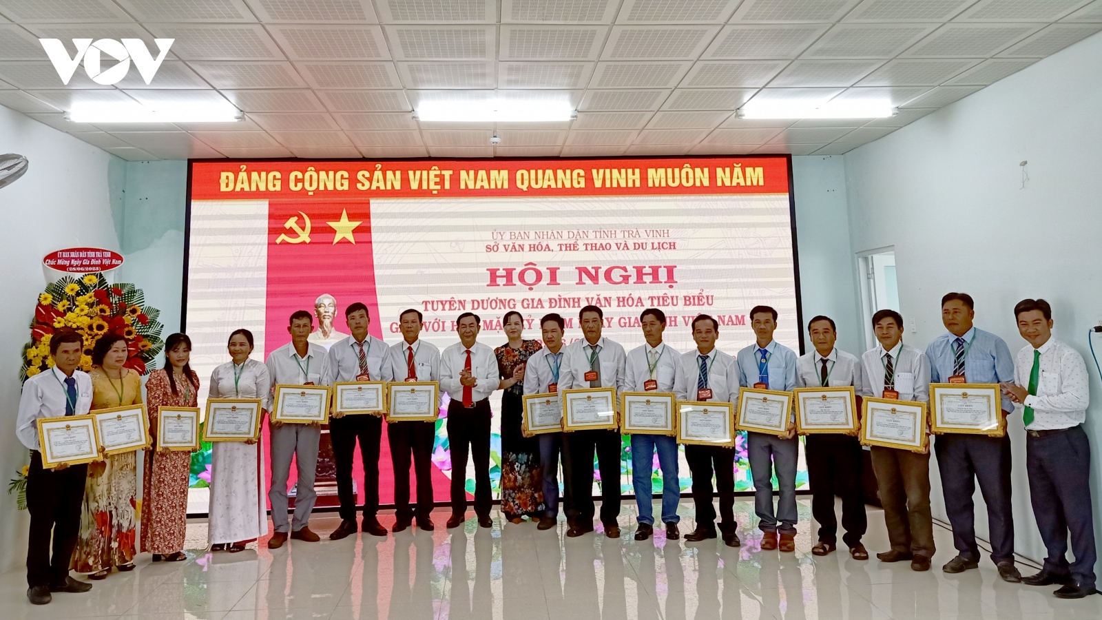 Trà Vinh tuyên dương 90 gia đình văn hóa tiêu biểu