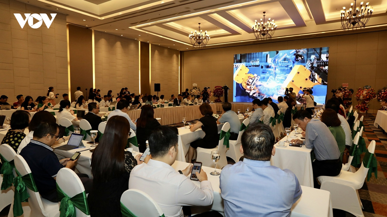 Kinh tế vĩ mô đang hỗ trợ phục hồi thị trường chứng khoán