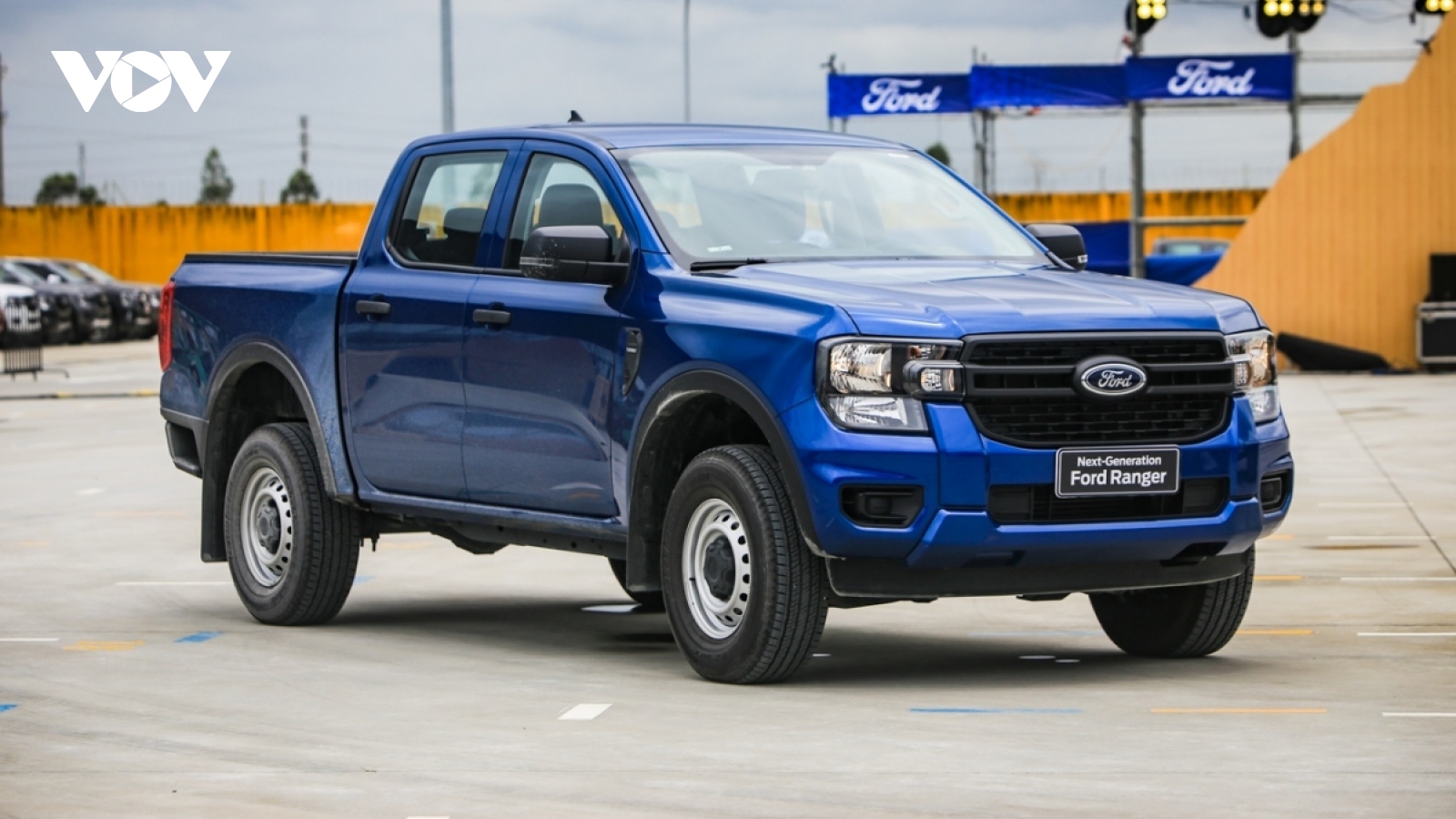 Xe bán tải bị hạn chế vào nội đô, các hãng xe nói gì?