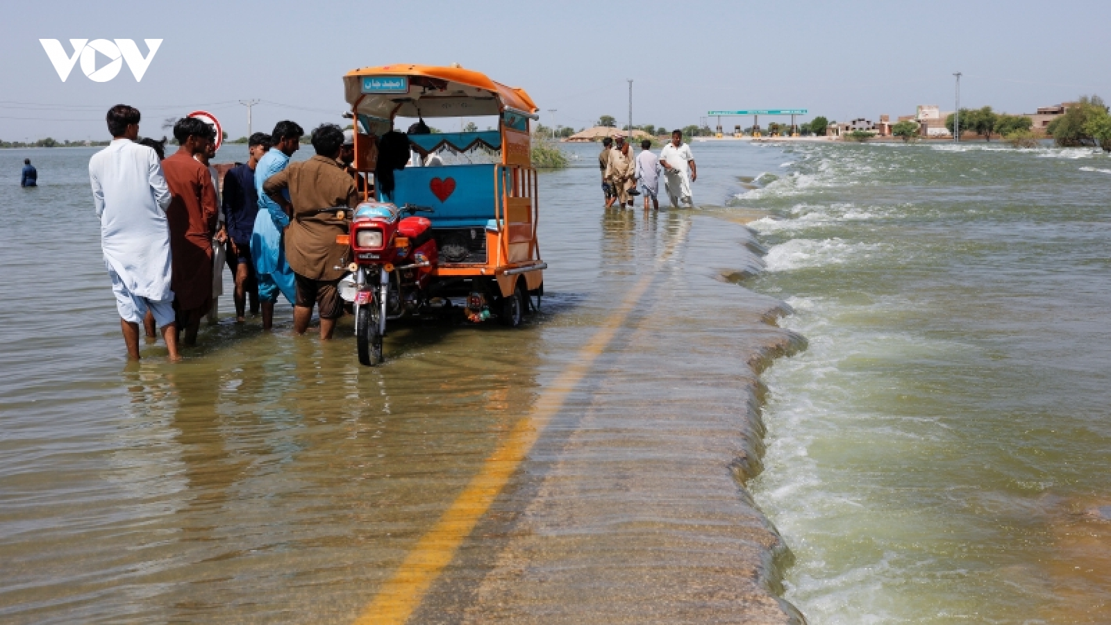 Pakistan phát cảnh báo sau khi Ấn Độ xả nước ở thượng nguồn sông Ấn
