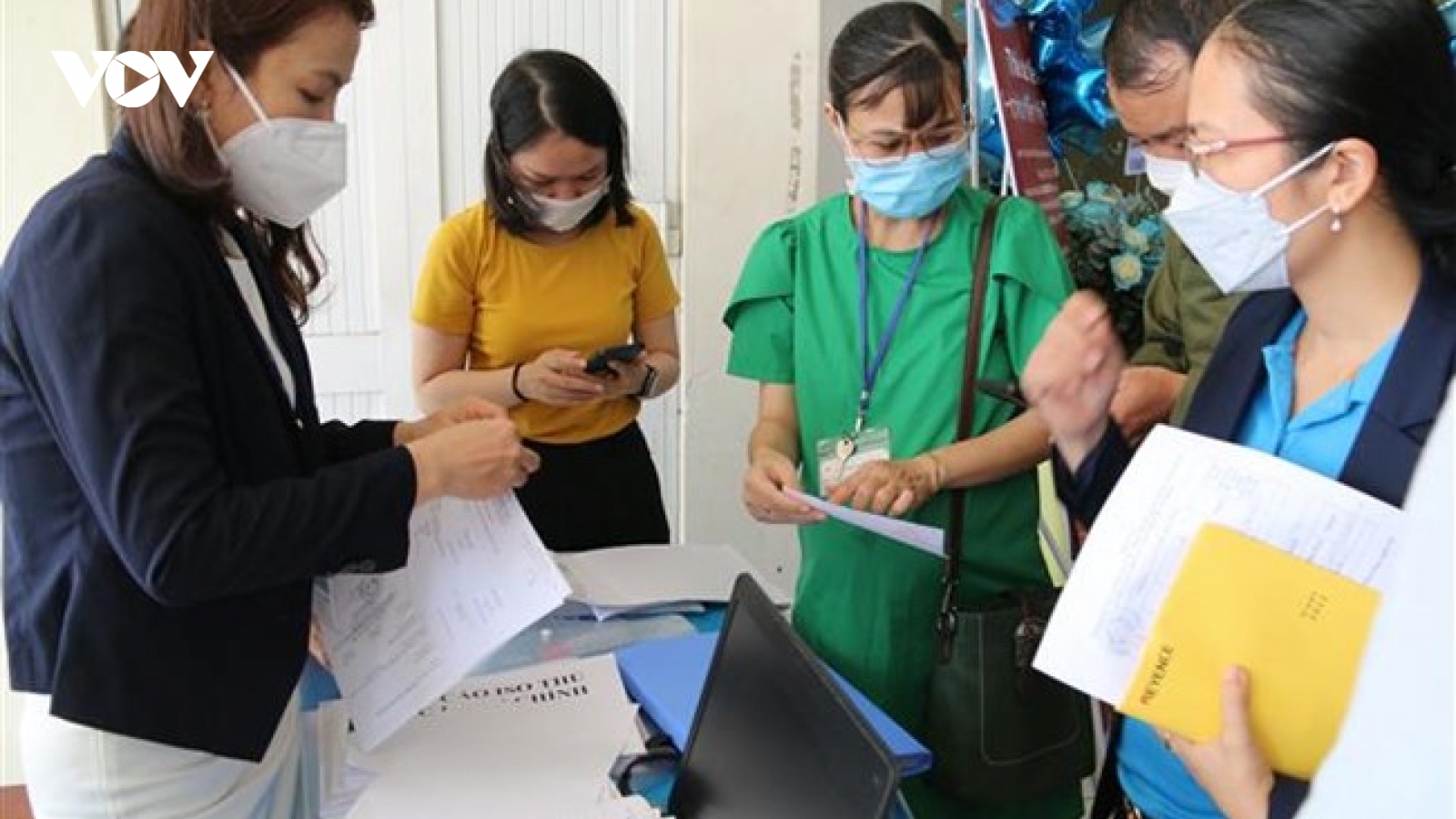 Đề xuất tăng lương tối thiểu vùng từ đầu năm 2024: Tăng thế nào cho hợp lý hợp tình