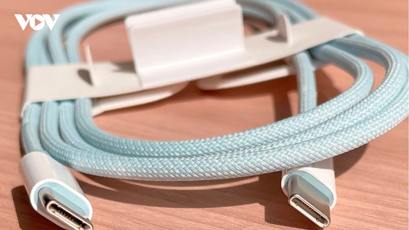 Cáp sạc USB-C mới cho iPhone 15 có đáng ngại?
