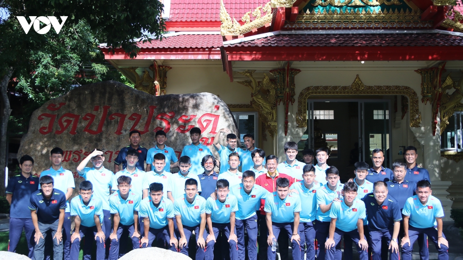 U23 Việt Nam đi lễ chùa trước khi bước vào giải U23 Đông Nam Á 2023