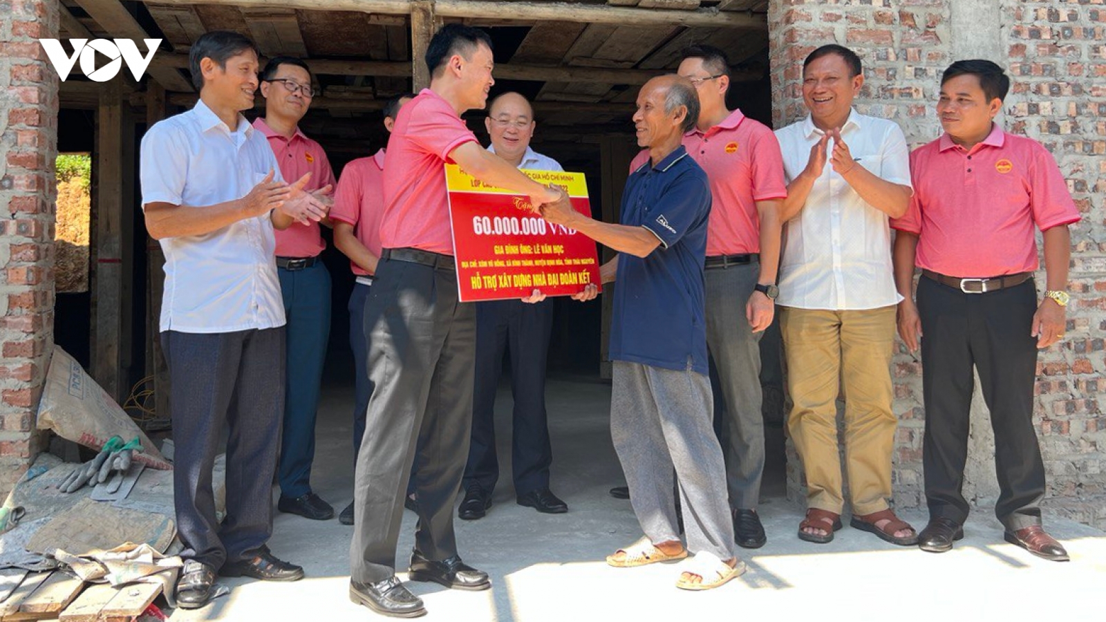 Hỗ trợ xây nhà “Đại đoàn kết” cho hộ chính sách tại Thái Nguyên