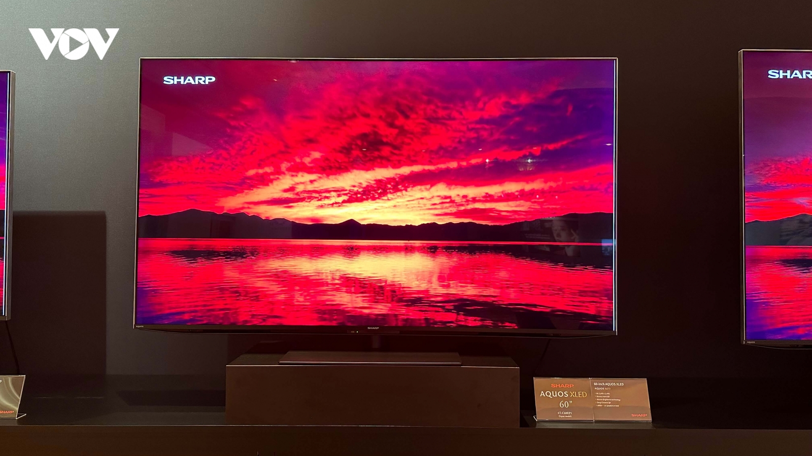 Khám phá TV AQUOS XLED cao cấp của Sharp
