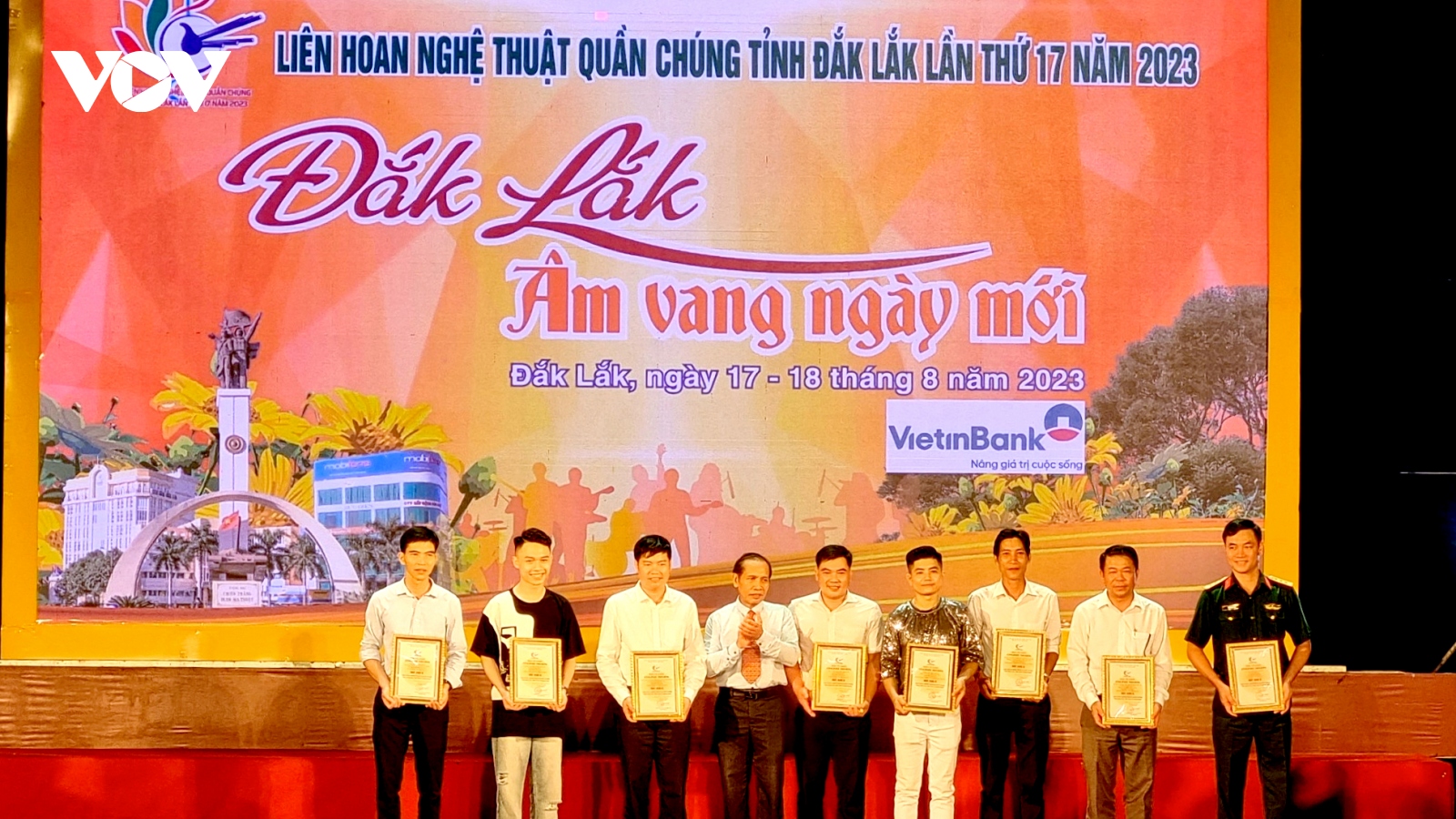 Sôi động Liên hoan “Đắk Lắk âm vang ngày mới”