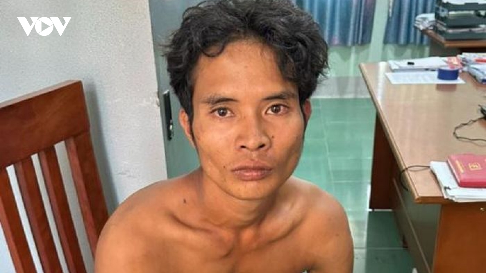 Bắt kẻ hiếp dâm bé gái khi đi lấy nước ở suối