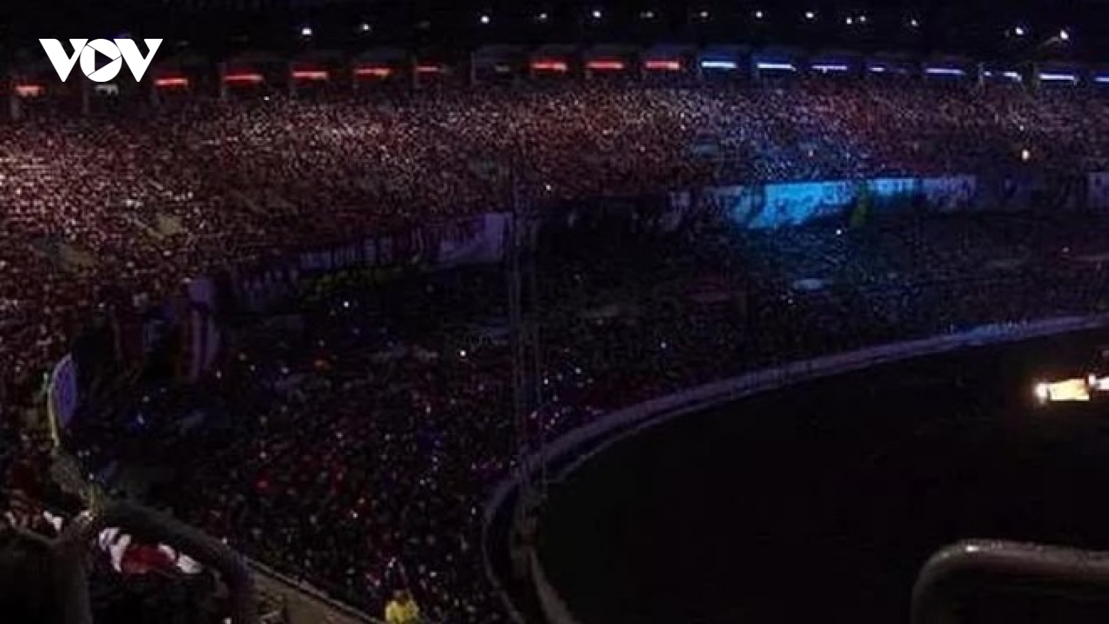 5 nghệ sĩ K-pop từng vượt qua khủng hoảng "biển đen im lặng"