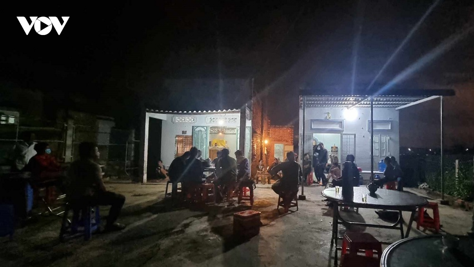 Hung thủ gây án mạng ở Bình Thuận ra đầu thú