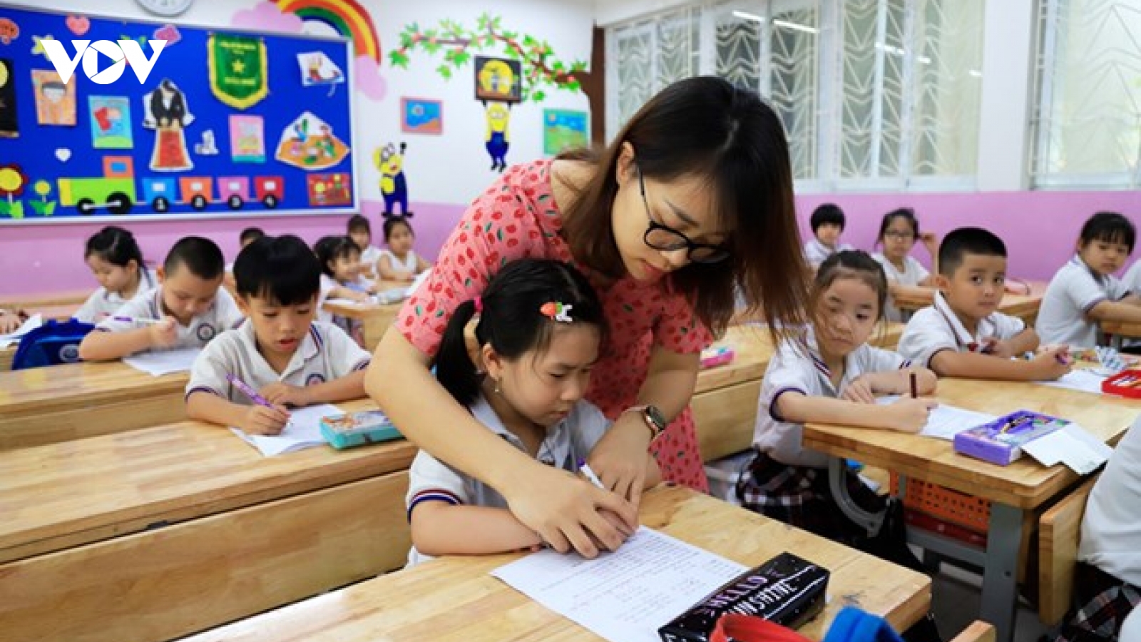 Làm thế nào để giải bài toán thiếu giáo viên cho năm học mới 2023-2034