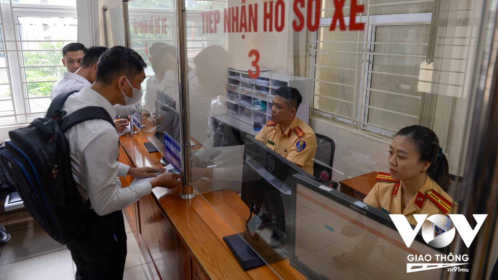 Nhiều người mua xe cũ ngỡ ngàng khi biết phải đăng ký lại