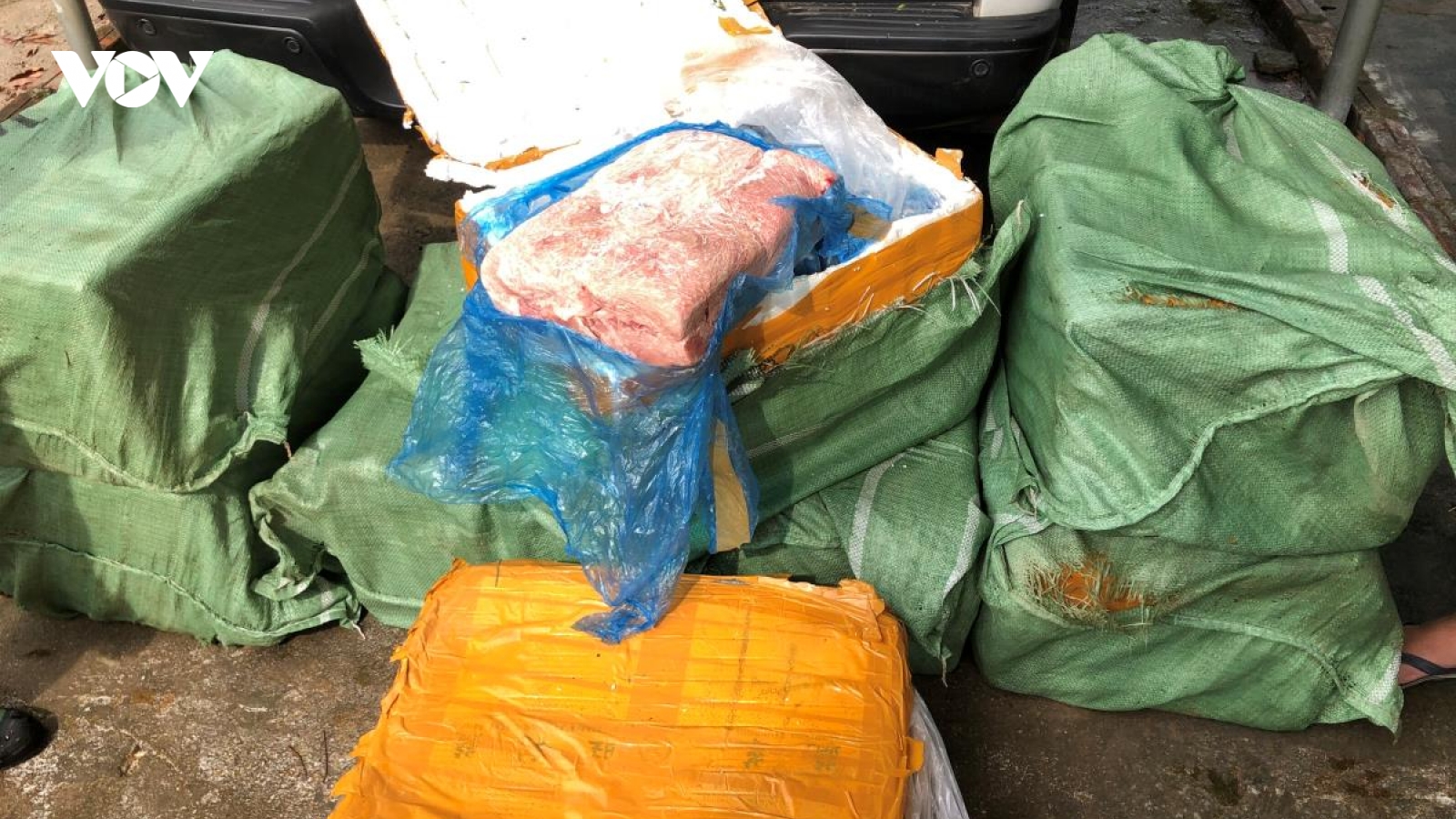Quảng Ninh thu giữ 650kg thịt đông lạnh không rõ nguồn gốc